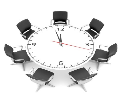 Rsz _1meeting _table _and _clock
